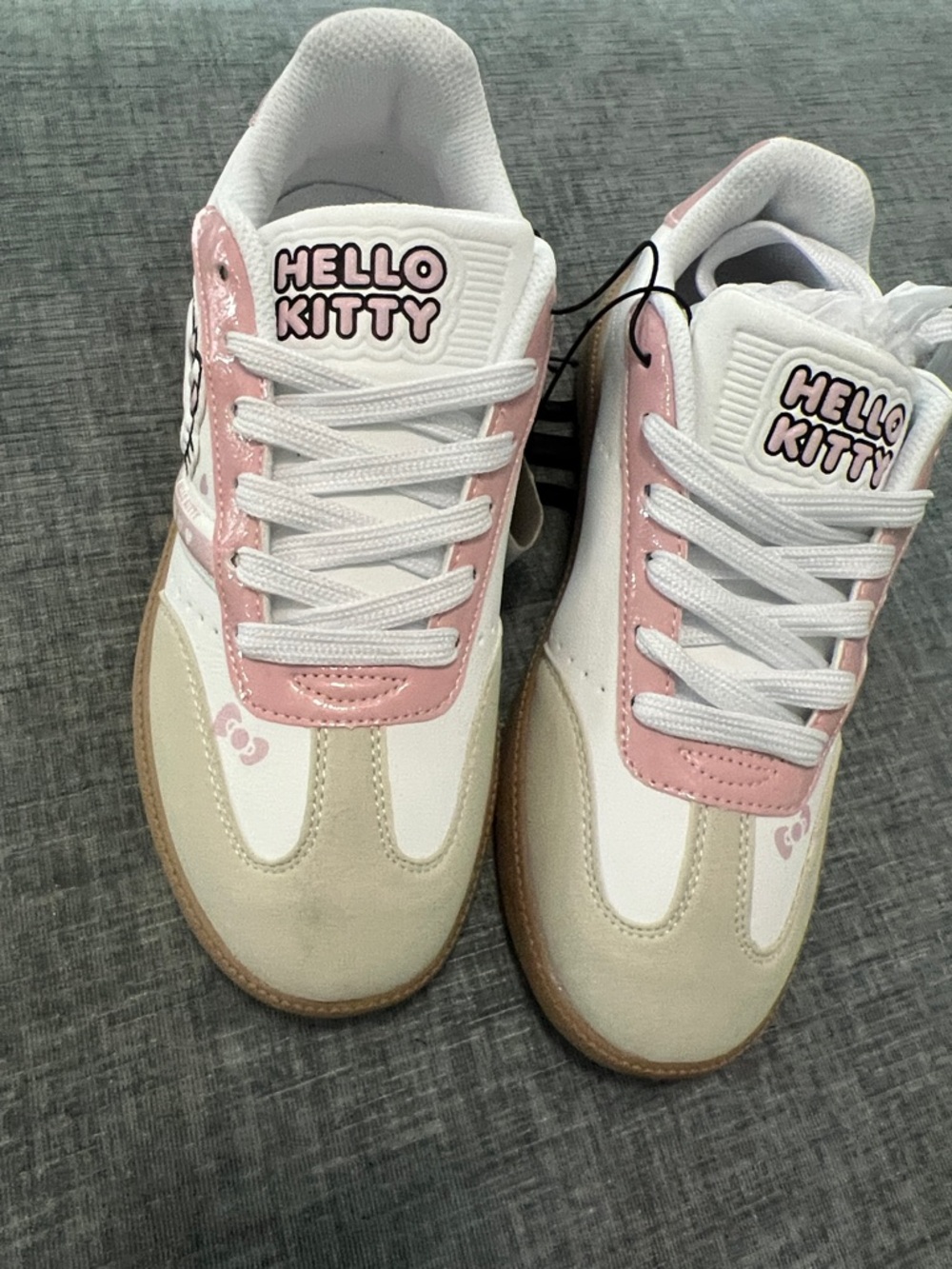 Hello Kitty White Pink Cream Women Lace-Up Sneakers